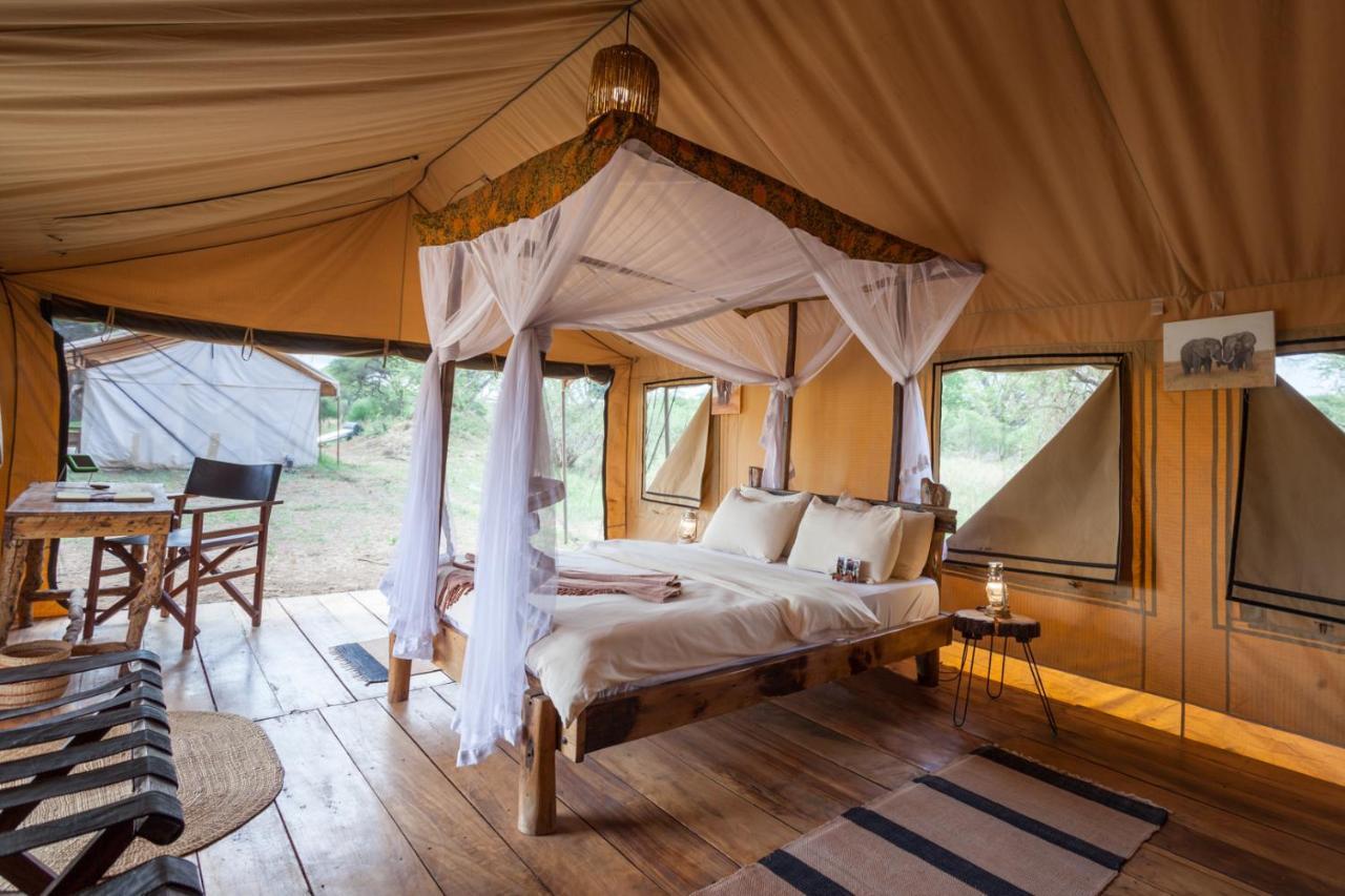 Baobab Tented Camp Kwa Kuchinia Exterior foto